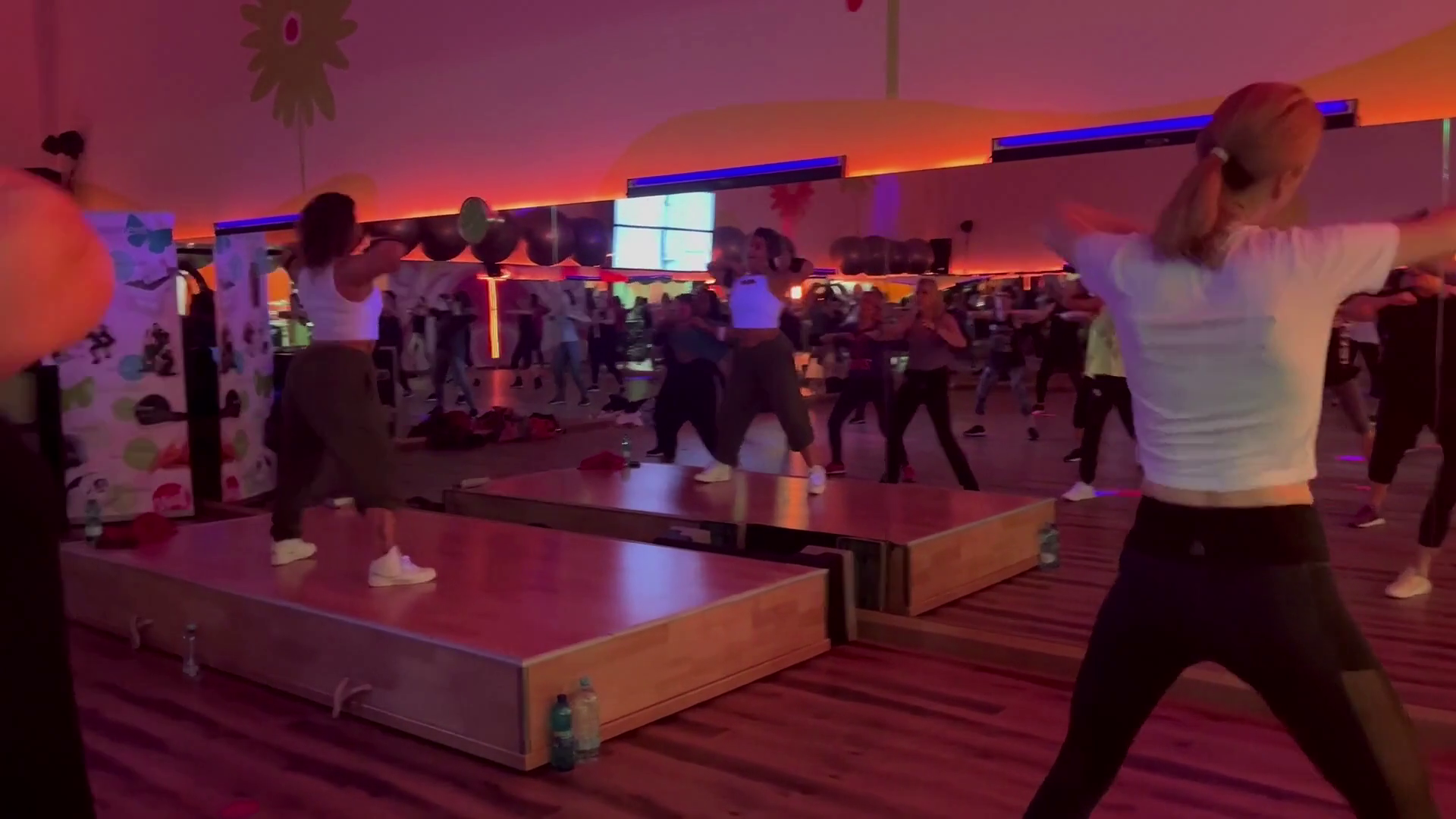Zumba — cours de sport collectif à Nancy (Maxéville) — WAF Forme